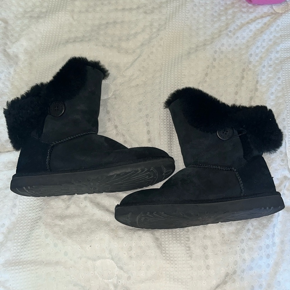 Size 9 Black Ugg Boots